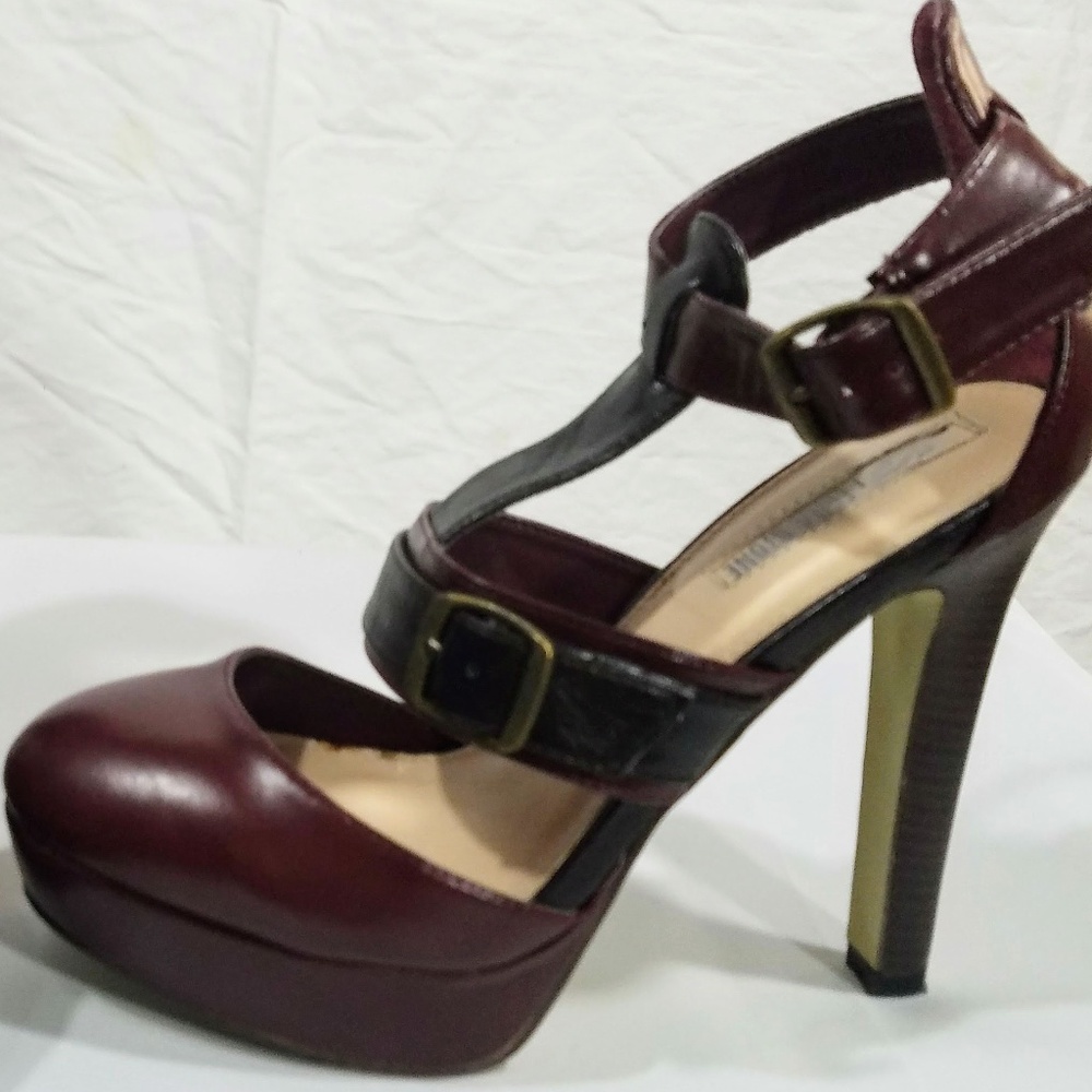 Leila Stone Maroon Mary Janes Platform Heels, Sz9